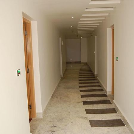 The Hyde Park Inn Srinagar  Exterior photo